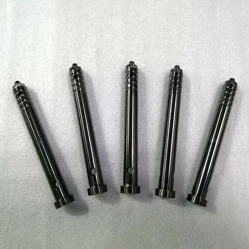 Piezas de automóvil mecanizadas con precisión y sujetadores para automóviles